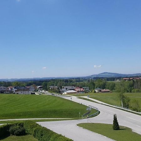 Gasthof Neuhofen Eugendorf Buitenkant foto